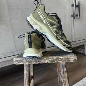 Salomon XT-6